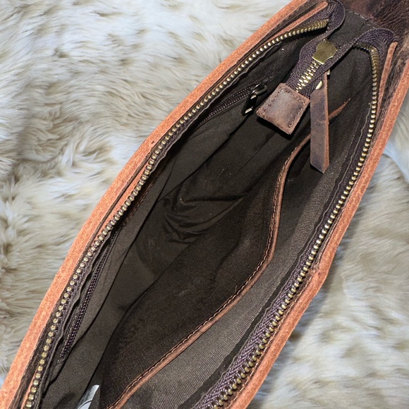 100% Genuine Leather Dark Brown Purse - Picture 9 of 9